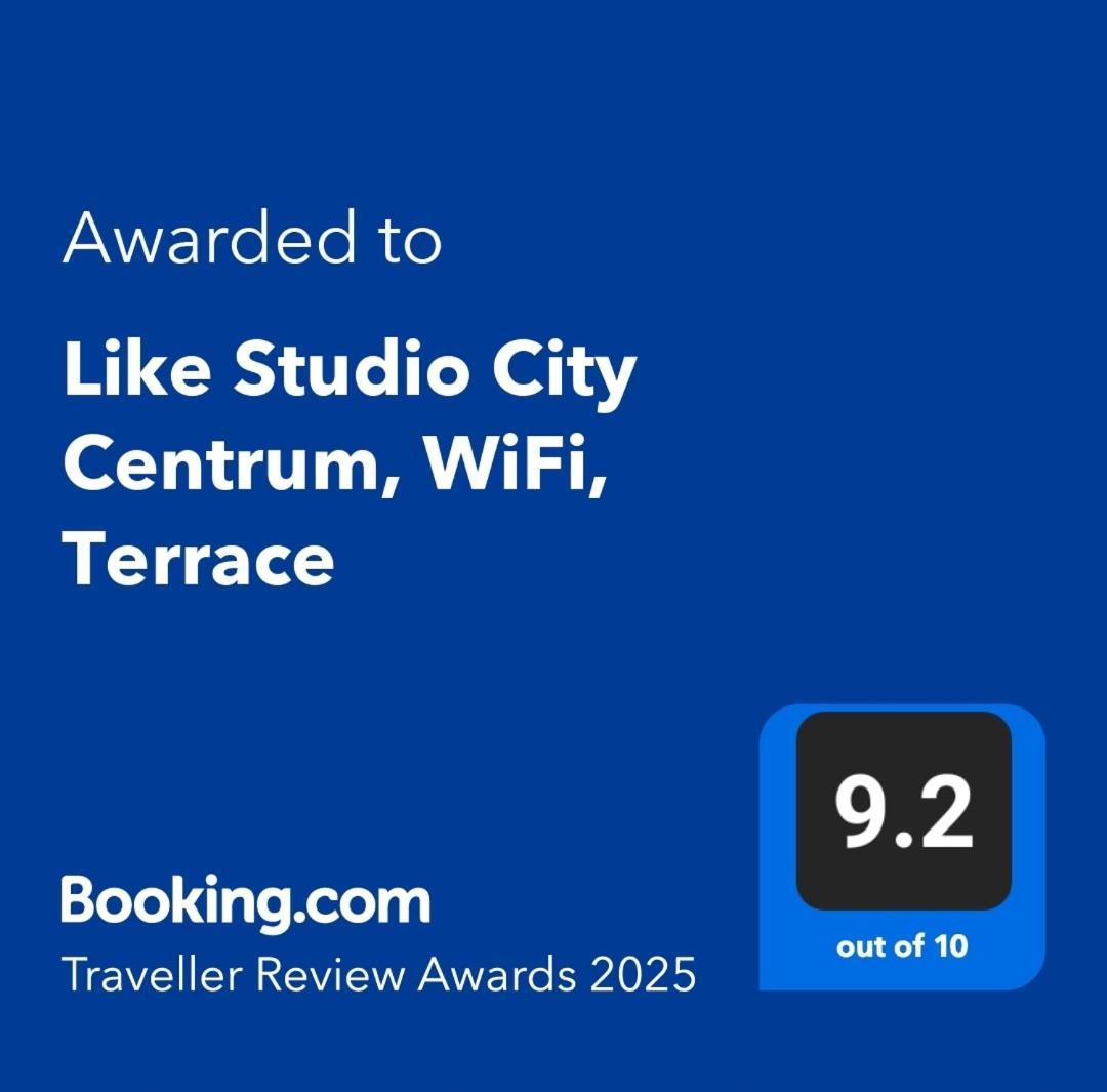 Like Studio City Centrum, Wifi, Terrace Budapest Exterior foto